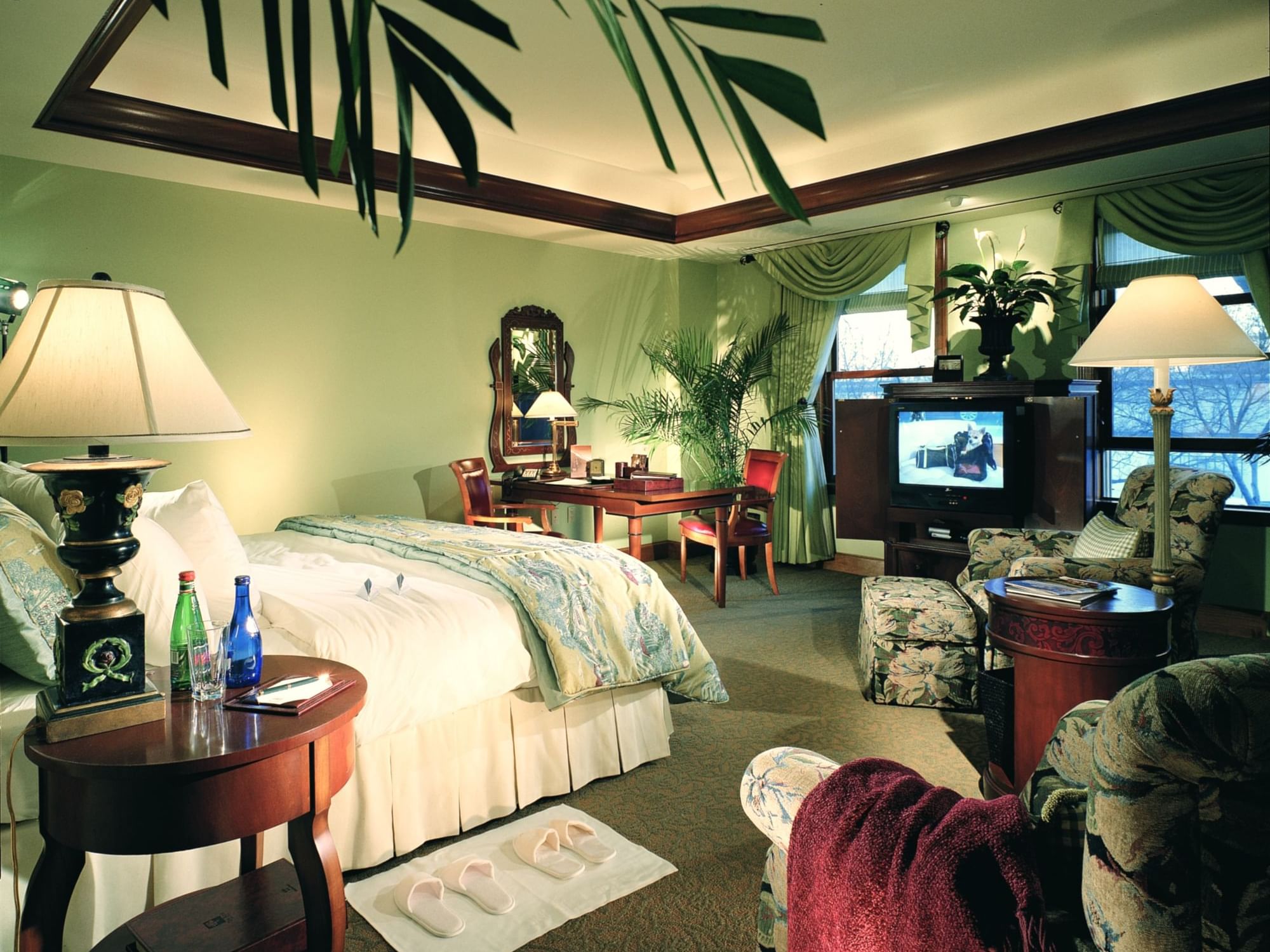 Deluxe King at The Rose Hotel