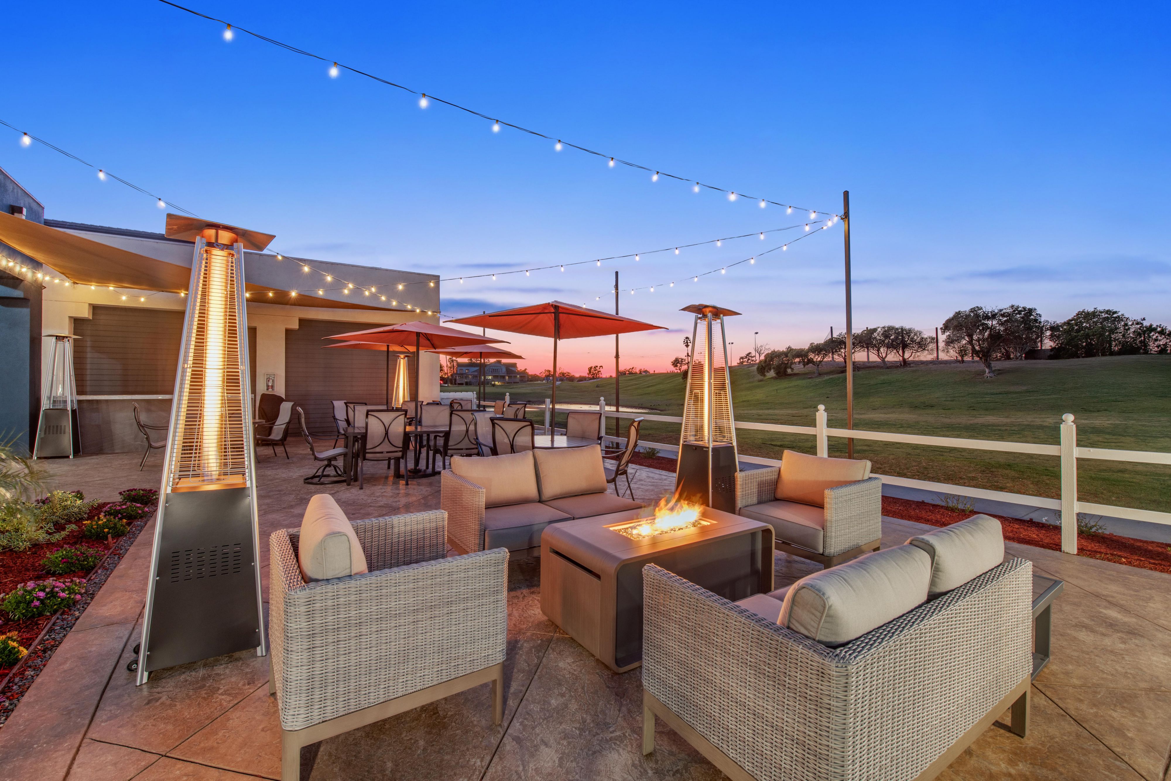 Studio Suite with Full Kitchen at Staybridge Suites Oxnard – River Ridge