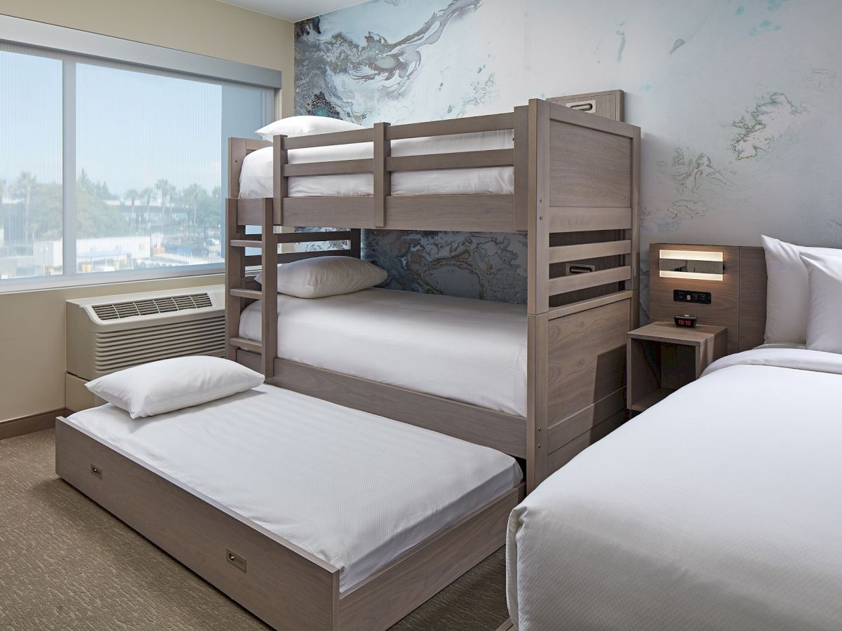 King/Kid Bunk Bed Suite at Anaheim Resort Suites