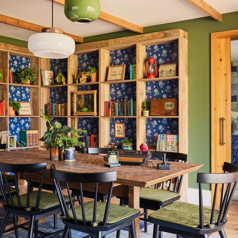 Clubhouse Presidential Suite with Patio at Treehouse Hotel Silicon Valley