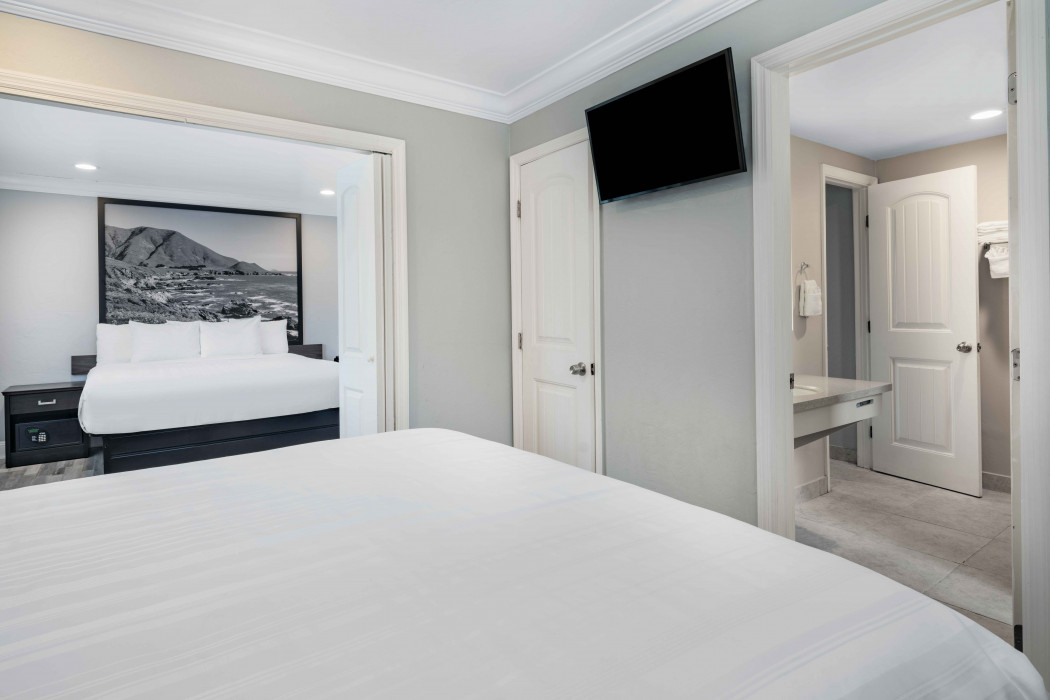 2 King Beds Two-Bedroom Suite Non-Smoking at Aura Inn Monterey