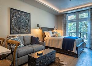 Paso Park Suite 203 at Paso Park Suites