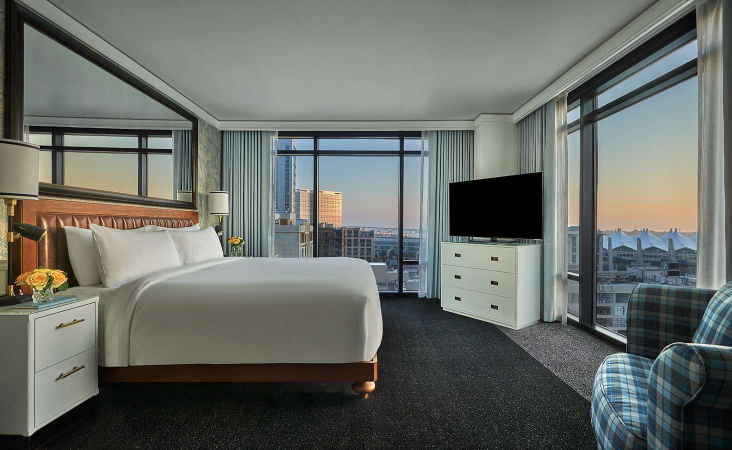 Bay One Bedroom Suite at Pendry San Diego