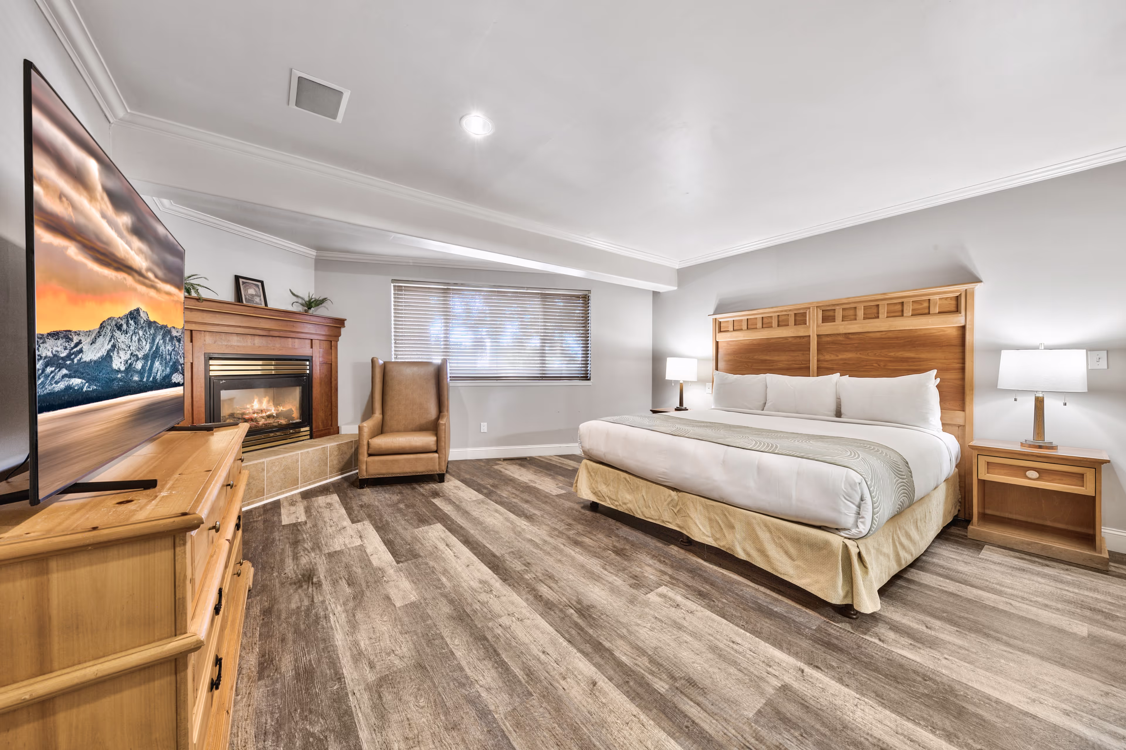 Presidential Suite at Forest Suites Resort