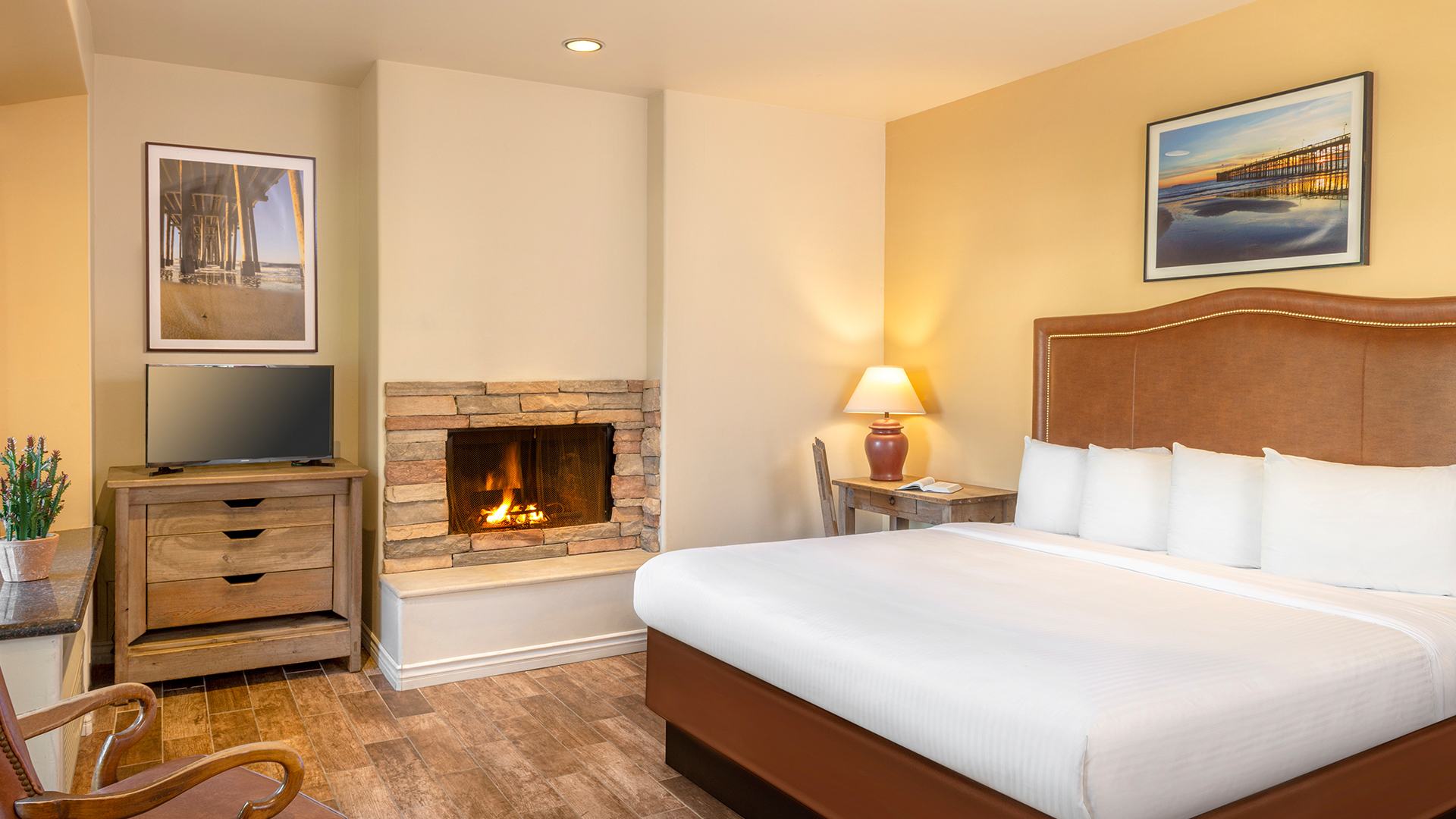 Signature Fireplace King with Patio or Balcony at Clocktower Inn