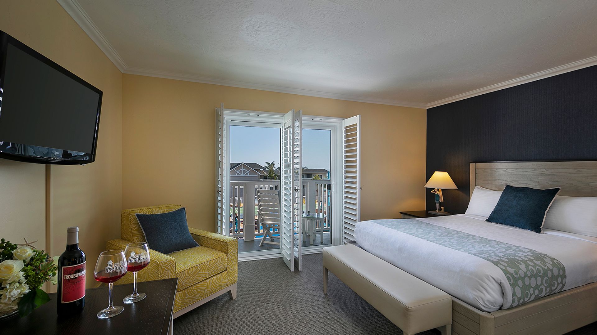 Family Suite (Courtyard View) at Pismo Lighthouse Suites