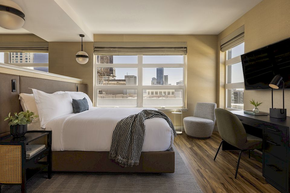 Signature Terrace Suite at Kissel Uptown Oakland