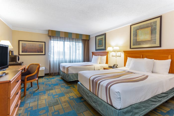 Suite at La Quinta Inn & Suites by Wyndham Redding