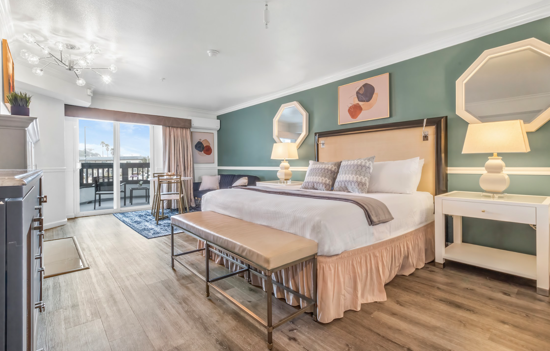 King Balcony Room at Ascot Suites