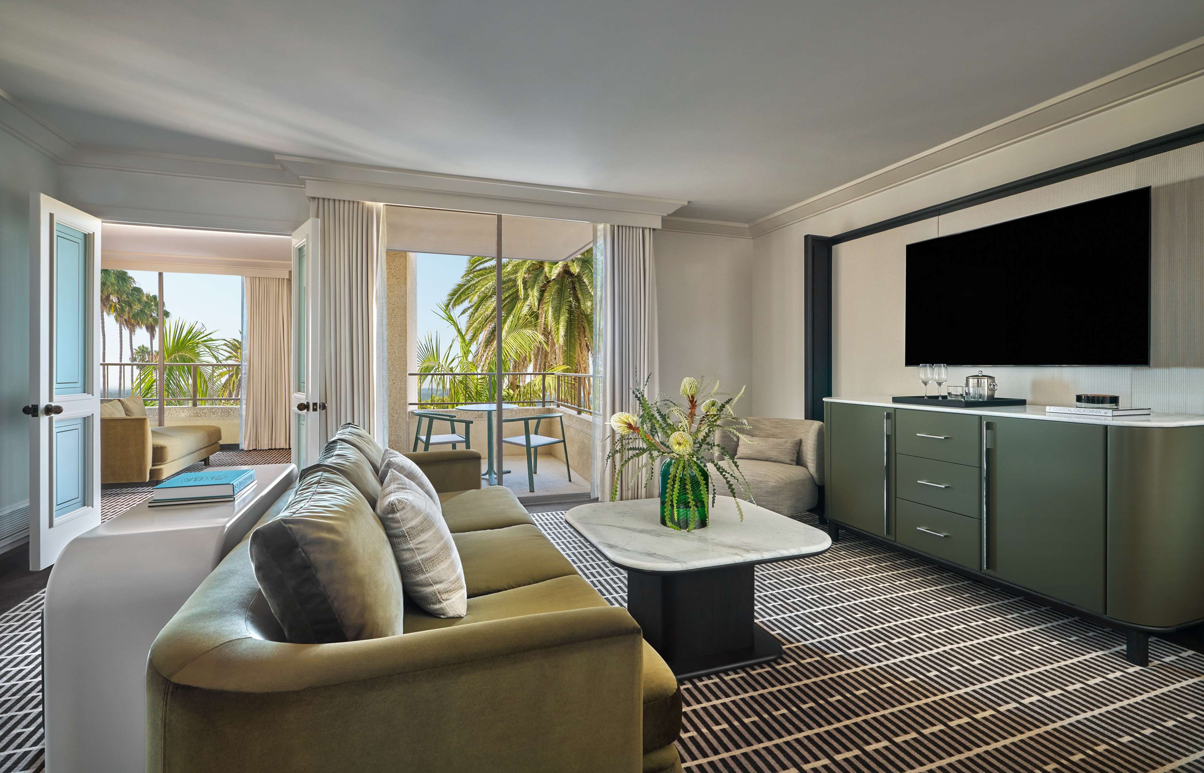 Deluxe One Bedroom Suite at Pendry Newport Beach