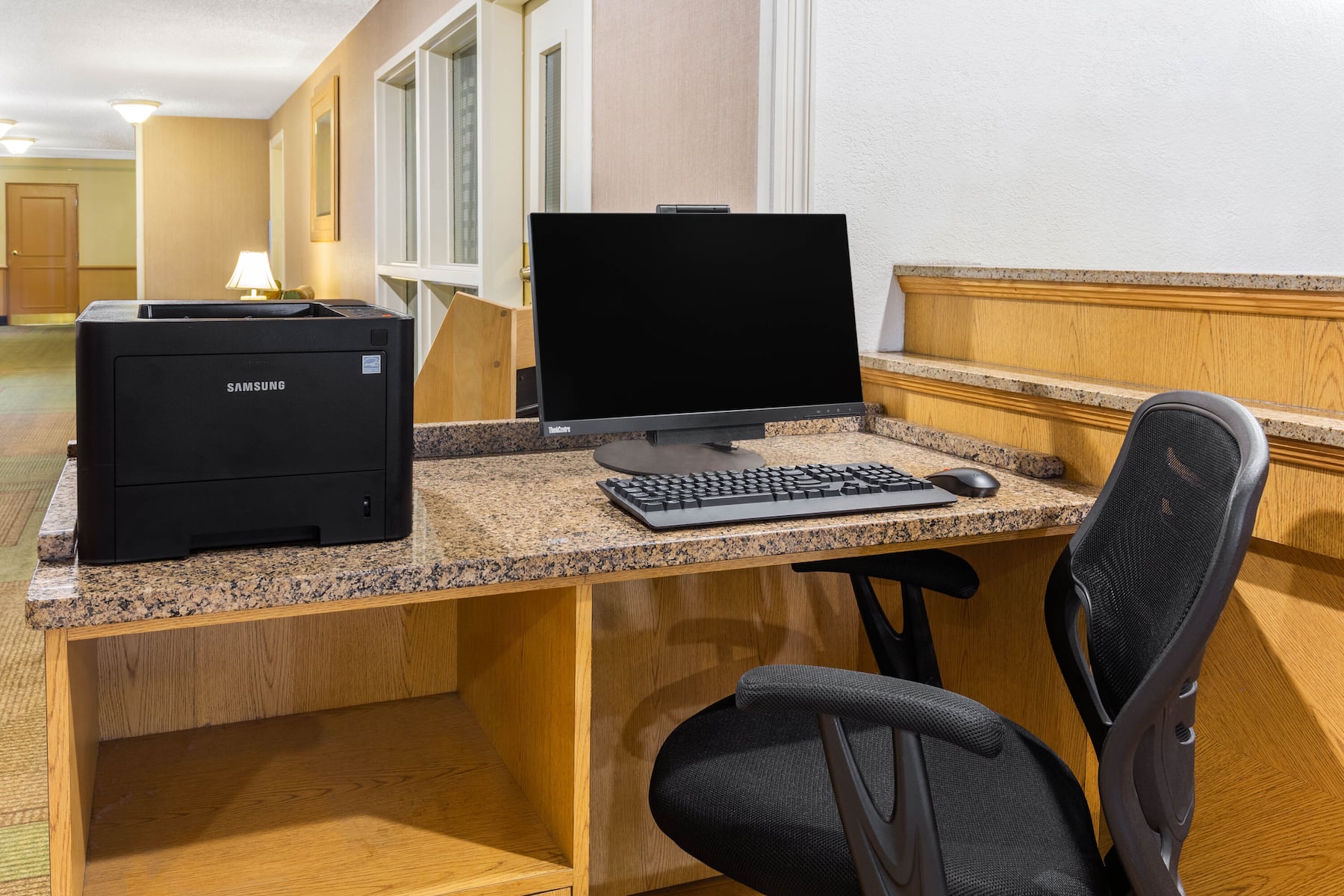 Suite at La Quinta Inn & Suites by Wyndham Redding