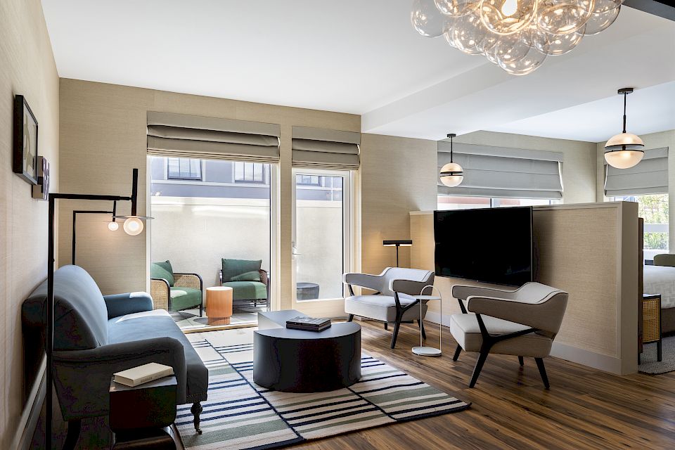 Signature Suite at Kissel Uptown Oakland